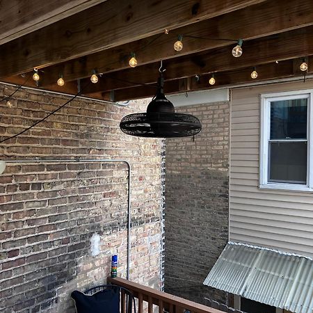 Logan Square Modern Apartment Chicago Bagian luar foto